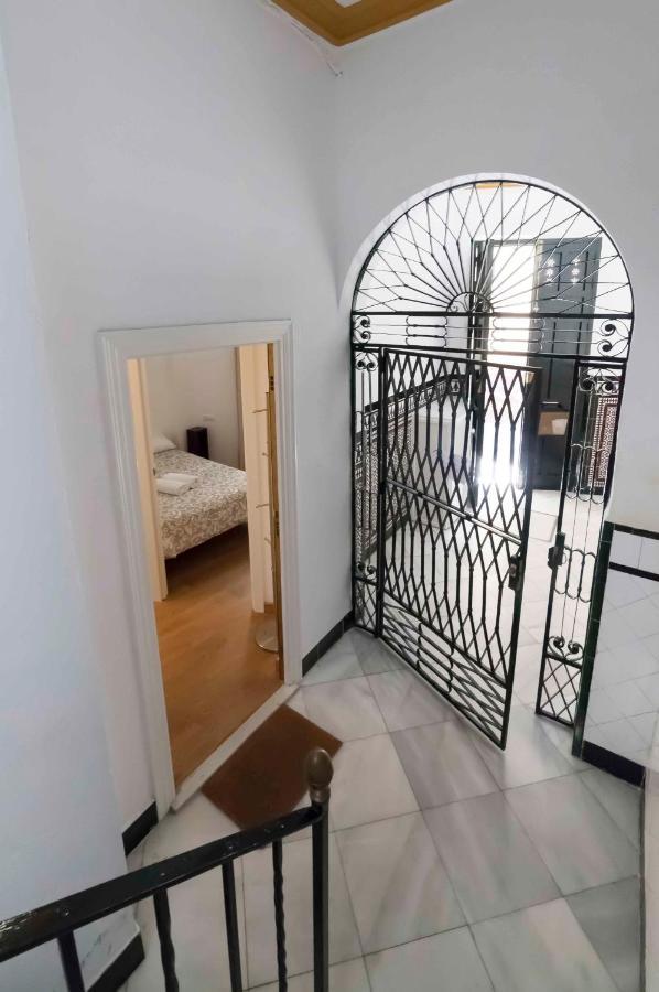 Sf - Shiny Apartment In City Centre เซบีญา ภายนอก รูปภาพ